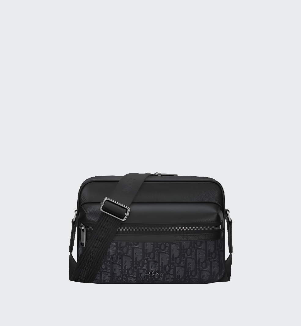 Pouch mit Reißverschluss und Riemen