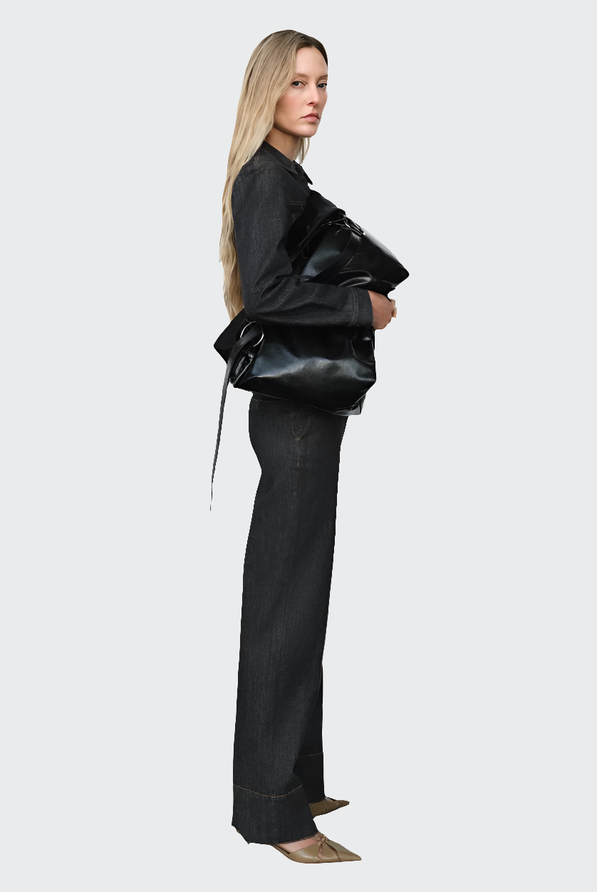 Bootcut-Hose mit tailliertem Hemd