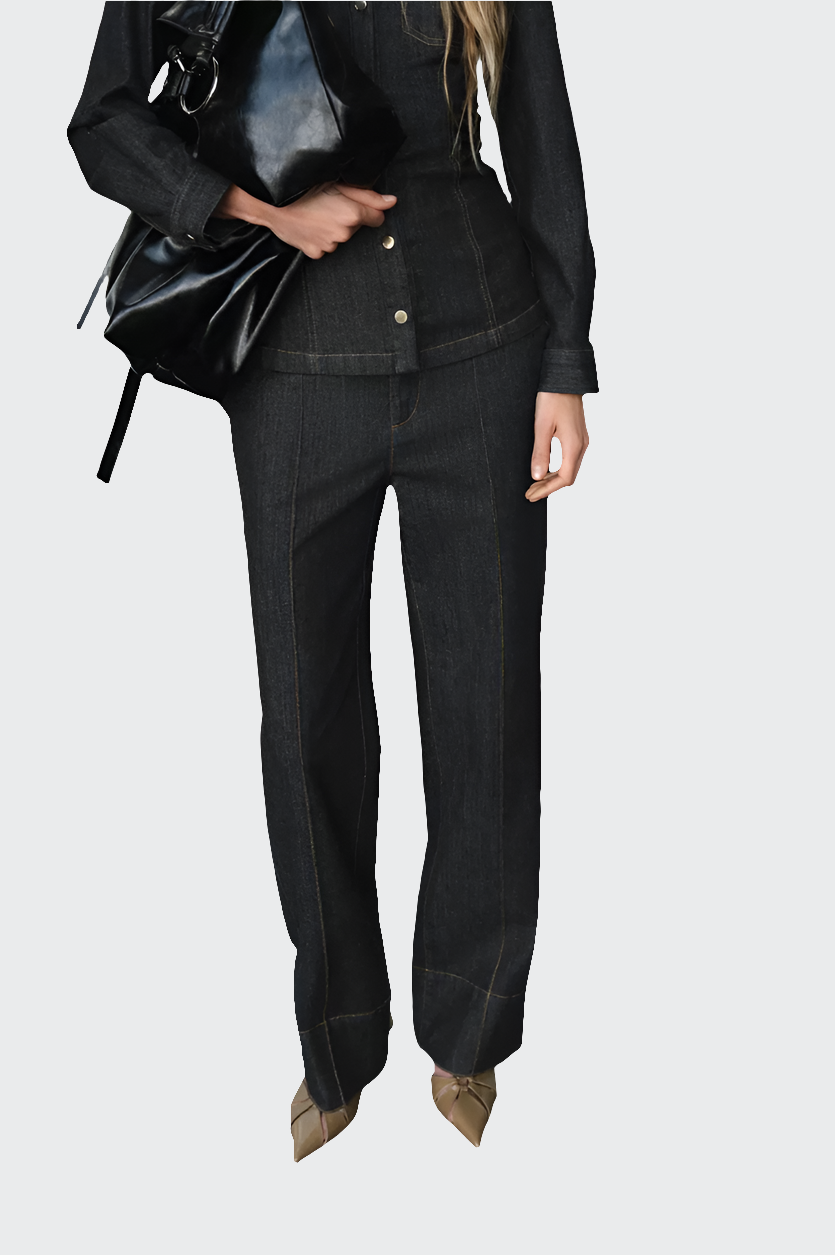 Bootcut-Hose mit tailliertem Hemd