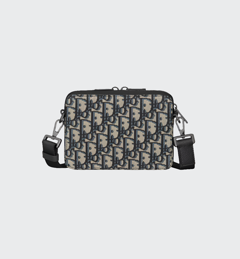 Pouch mit Reißverschluss und Riemen